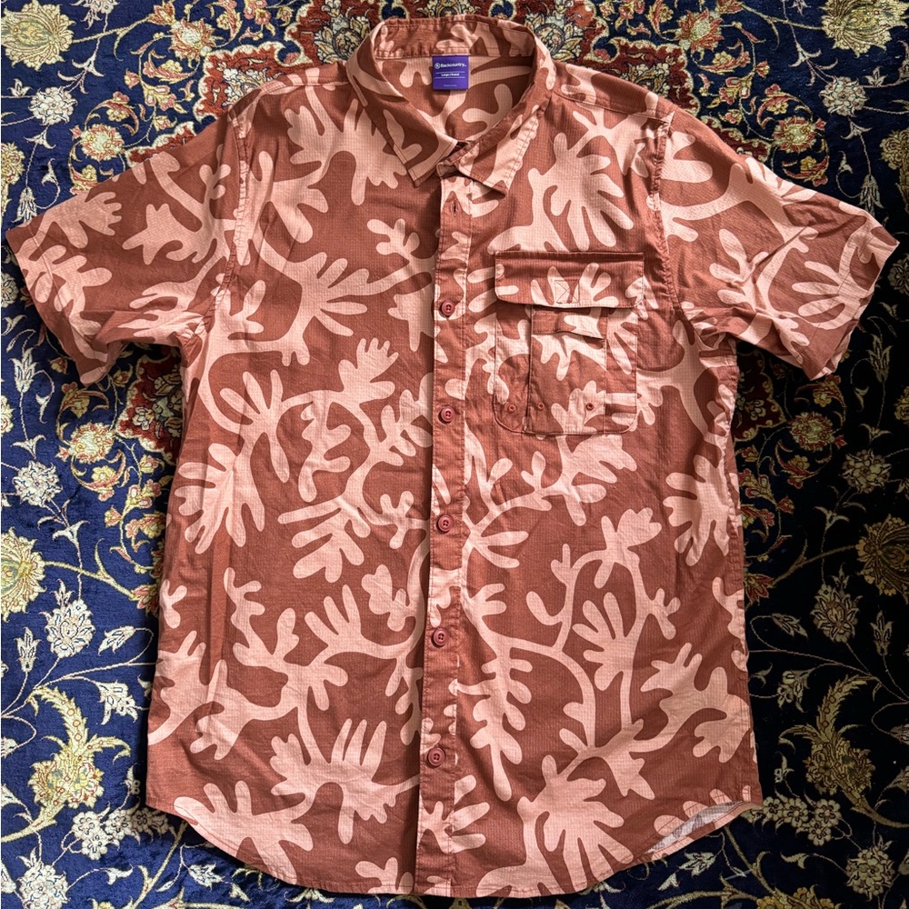 Backcountry men’s stretch cotton short sleeve  button up size L